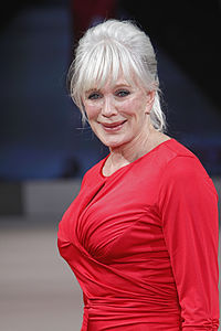 Linda Evans.jpg