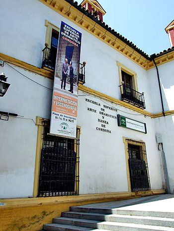 Escuela Superior de Arte Dramático y Danza