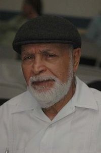 Roberto Sosa.jpg