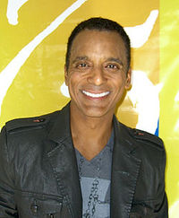 Jon Secada.jpg