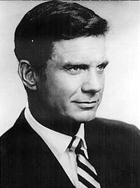 Cliff Robertson.jpg